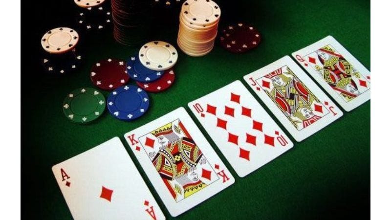 Chơi Tiến lên đổi thưởng